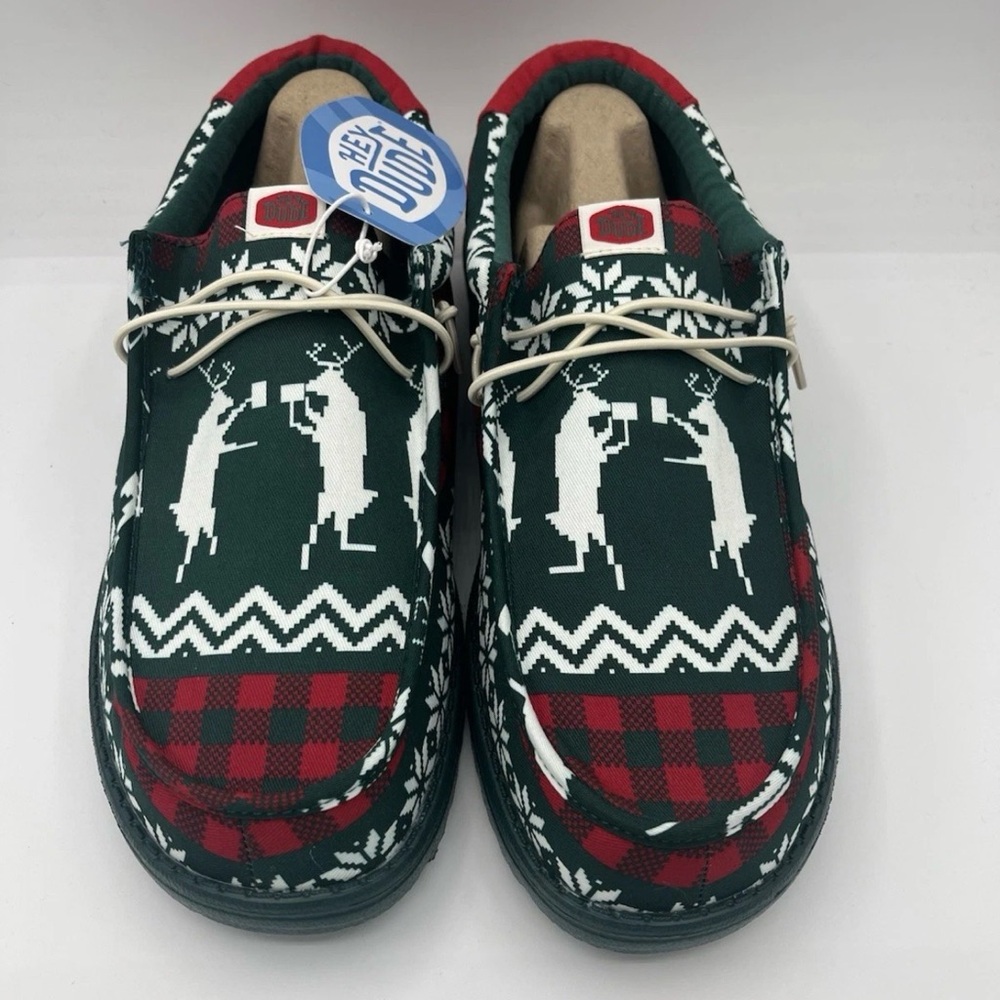 Hey Dude Wally Holiday Cheers Slip On Loafers Green Christmas Deer Print